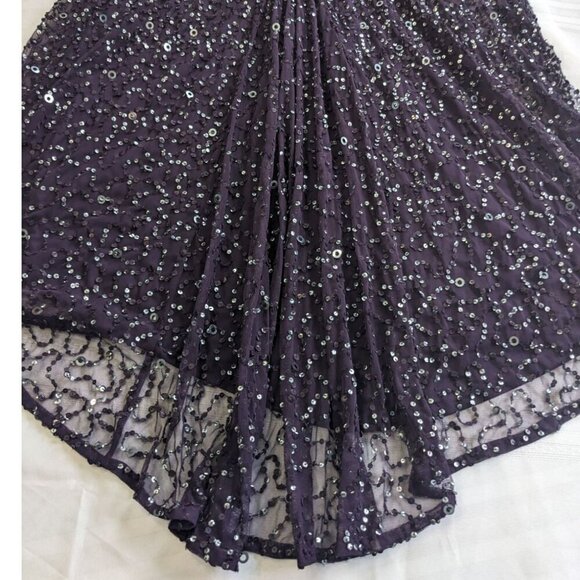 NWT ADRIANNA PAPELL Amethyst Scoop Back All Over Sequin Cap Sleeve Gown Size 4P - Picture 4 of 9